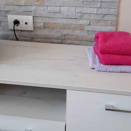 Lux Apartman Čačak Buitenkant foto