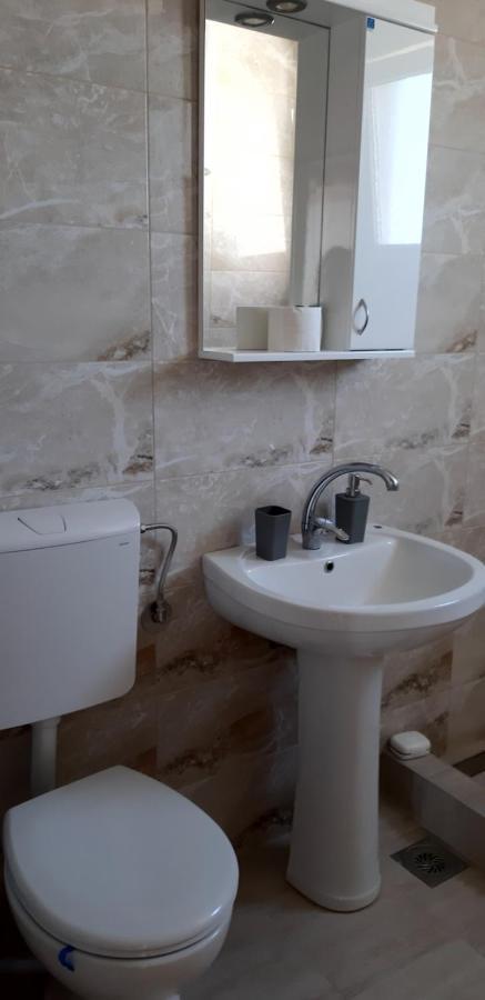 Lux Apartman Čačak Buitenkant foto